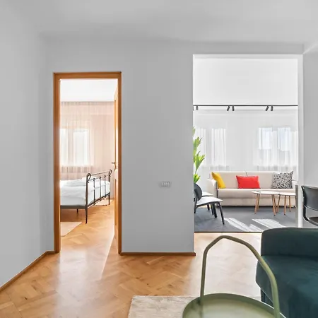 Ultra Elisabeta - Cismigiu Park *