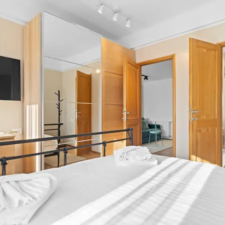 Ultra Elisabeta - Cismigiu Park Bucarest