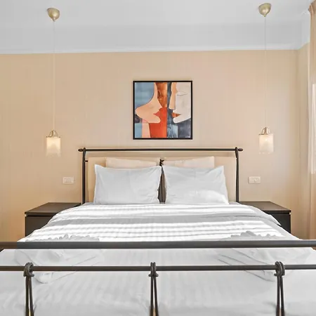 Ultra Elisabeta - Cismigiu Park * Bucarest